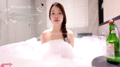 คลิปหลุดโอลี่แฟน mojiniim น้องนุ่มนิ่้มล่อเสียวกับผัวในอ่างแบบเสียวๆจับซอยหีเย็ดรัวๆจนน้ำแตกร้องครางลั่นเลย